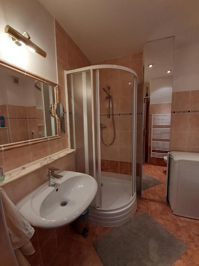 Apartment No. 2 Trziste 29 Karlovy Vary